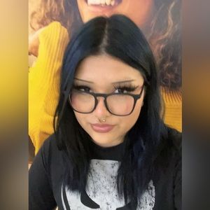 Meet your Posher, Marina